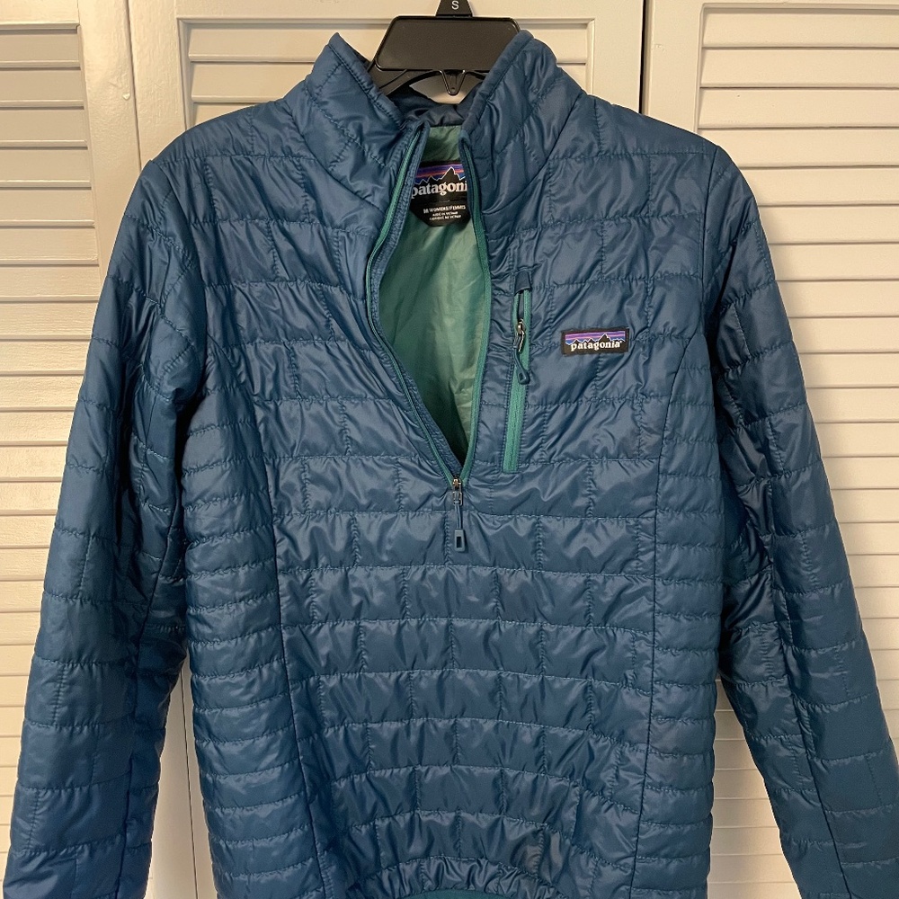 Patagonia Women's Teal/Slate Blue Quilted Puffer Jacket